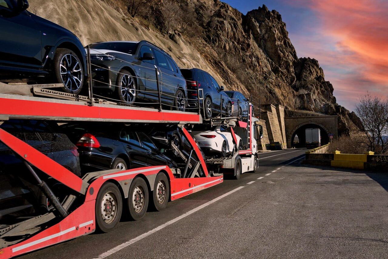 Why Choose Professional Auto Transport Over Driving